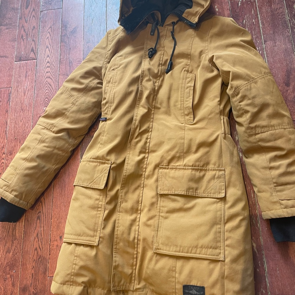 TNA Powder Parka size small